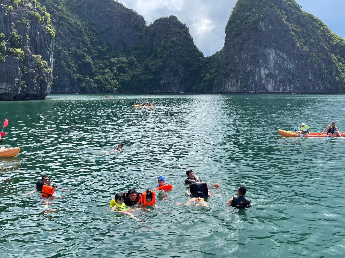 Отель Royal Cruise Halong Bay Халонг Экстерьер фото