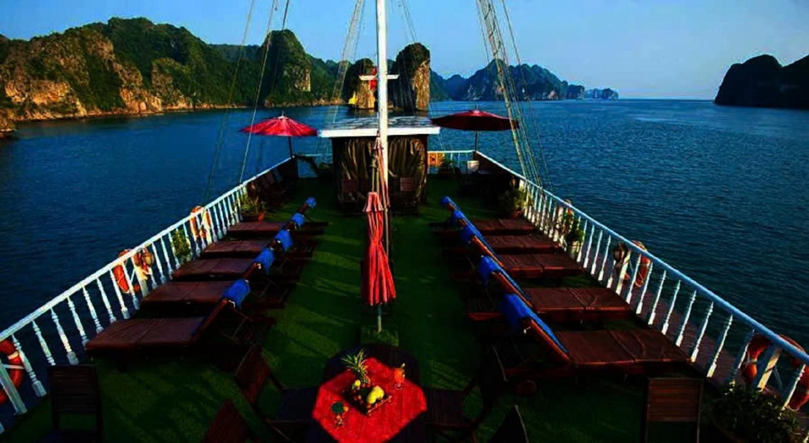 Отель Royal Cruise Halong Bay Халонг Экстерьер фото